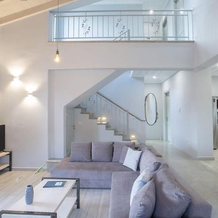 Panoutsis Villa - Sivros Lefkada Extérieur photo