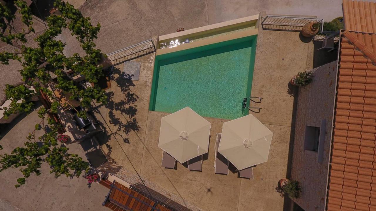 Panoutsis Villa - Sivros Lefkada Extérieur photo