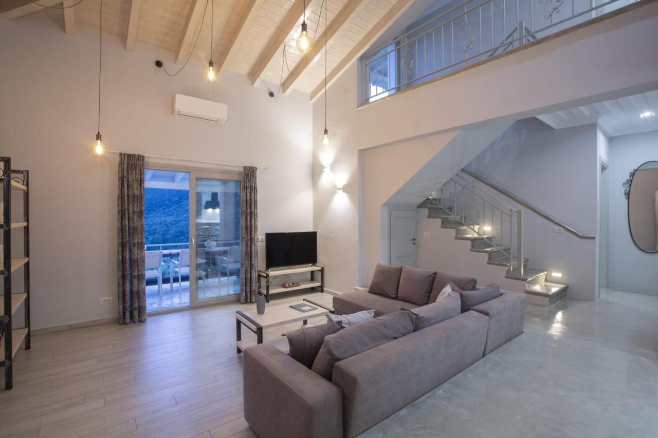 Panoutsis Villa - Sivros Lefkada Extérieur photo