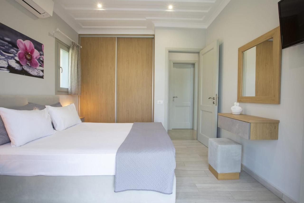 Panoutsis Villa - Sivros Lefkada Extérieur photo