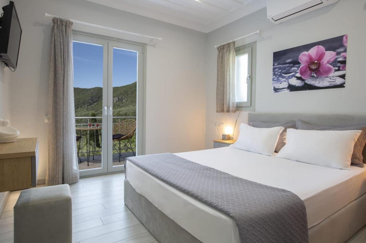 Panoutsis Villa - Sivros Lefkada Extérieur photo