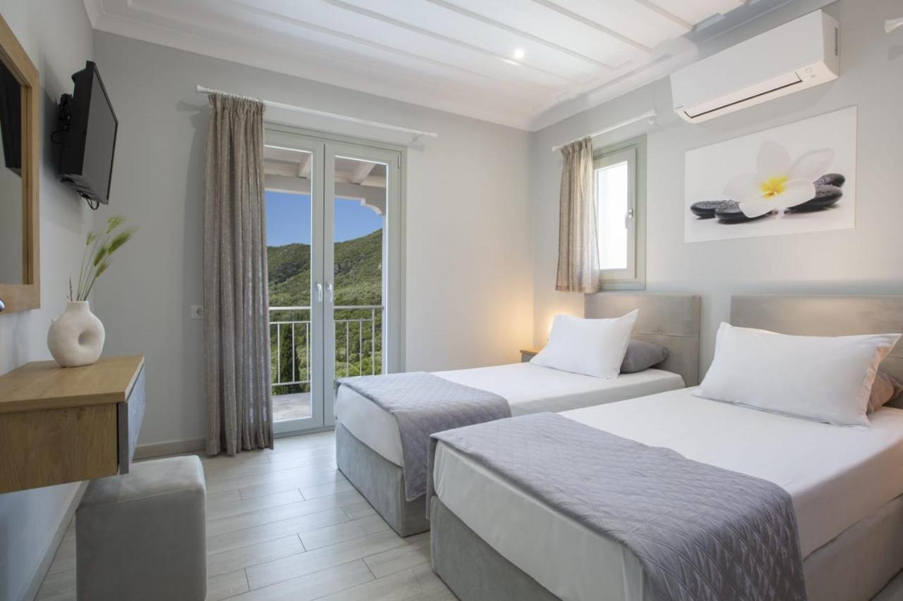 Panoutsis Villa - Sivros Lefkada Extérieur photo